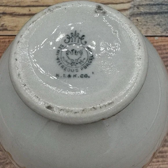 Antique Vase K.T.&K. Co. Semi Vitreous Porcelain Vase Toothbrush Holder - Picture 6 of 7